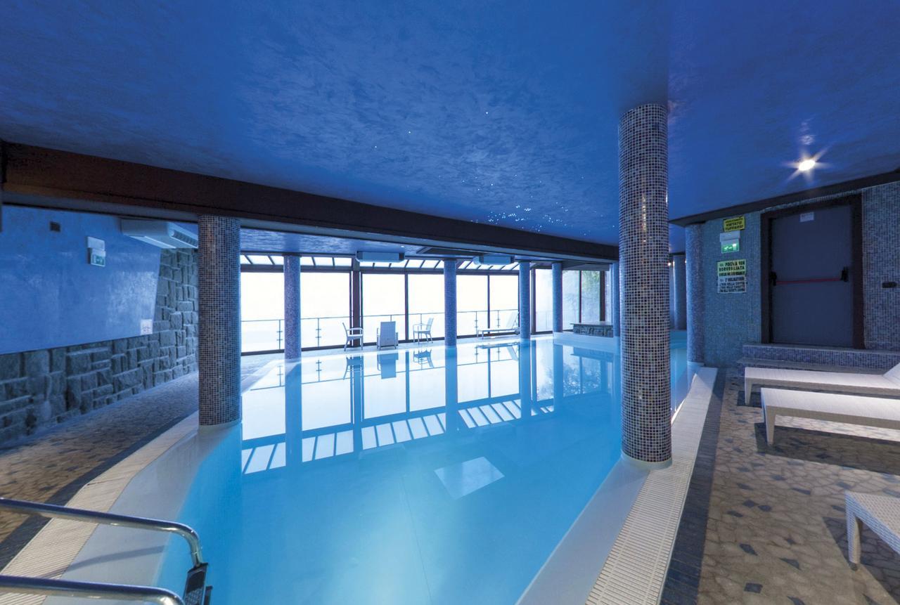 Hotel Cristallo Черрето-Лаги Экстерьер фото